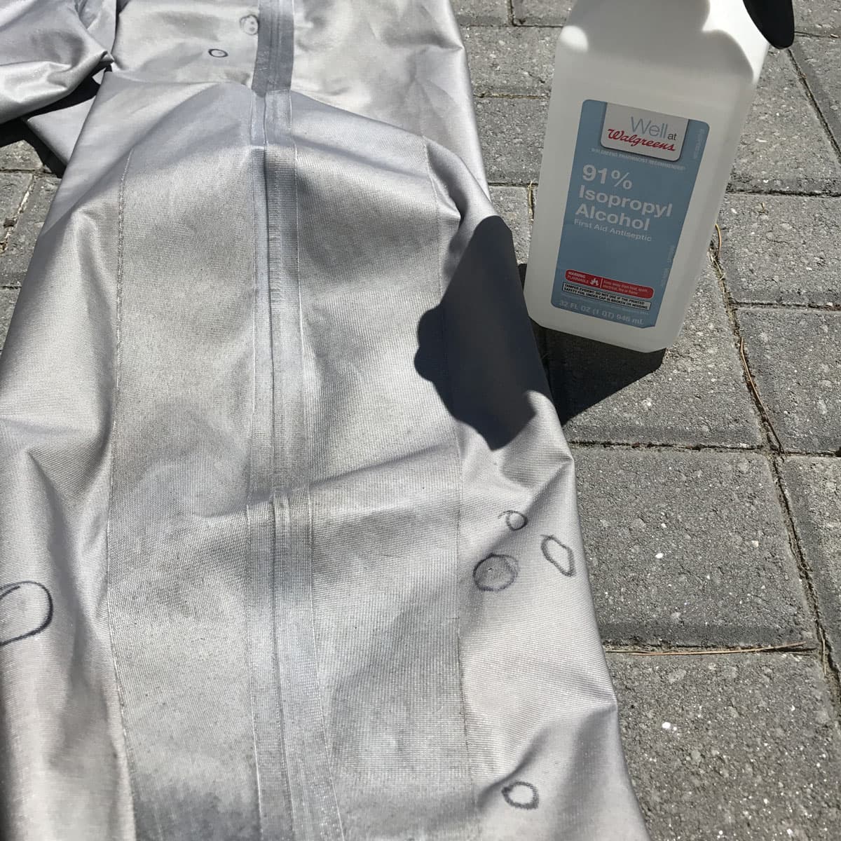 Using Isopropyl Alcohol to Find Leaks in Waders